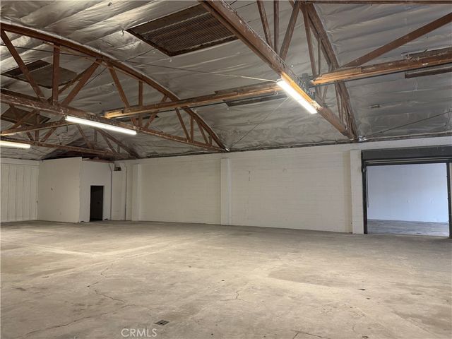 5867 Crocker, Los Angeles, CA 90003