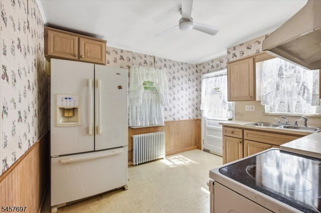 24 Jordan Ter, Dover Town, NJ 07801
