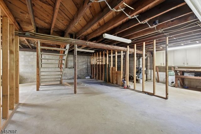 24 Jordan Ter, Dover Town, NJ 07801