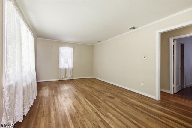 24 Jordan Ter, Dover Town, NJ 07801