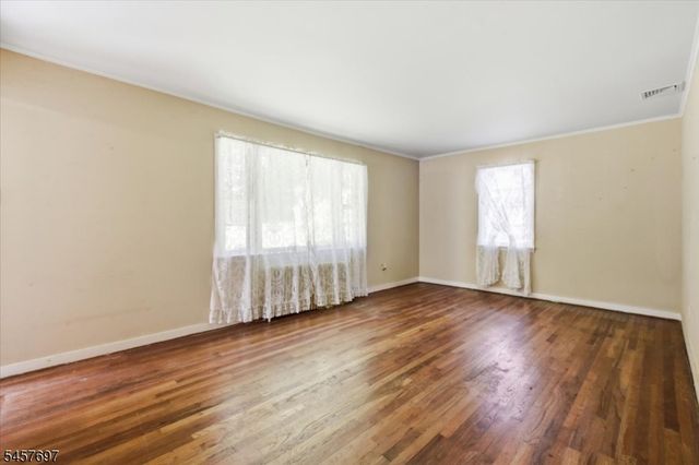 24 Jordan Ter, Dover Town, NJ 07801