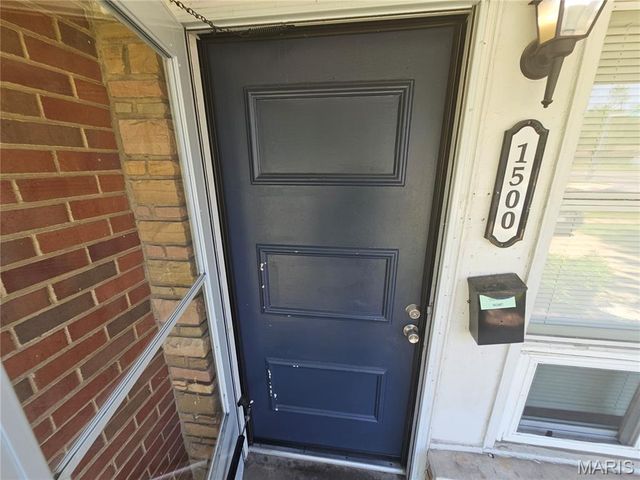 1500 Highmont Drive, St Louis, MO 63136