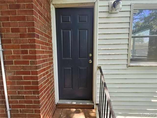 1500 Highmont Drive, St Louis, MO 63136