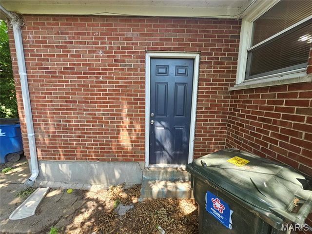 1500 Highmont Drive, St Louis, MO 63136