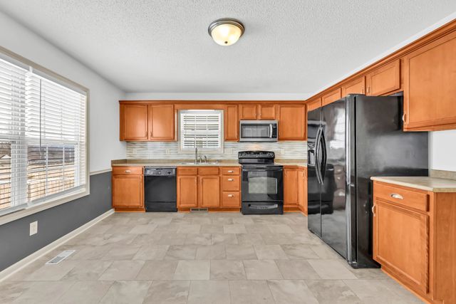 1540 Buchanon Dr, Clarksville, TN 37042