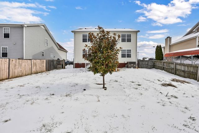 1540 Buchanon Dr, Clarksville, TN 37042