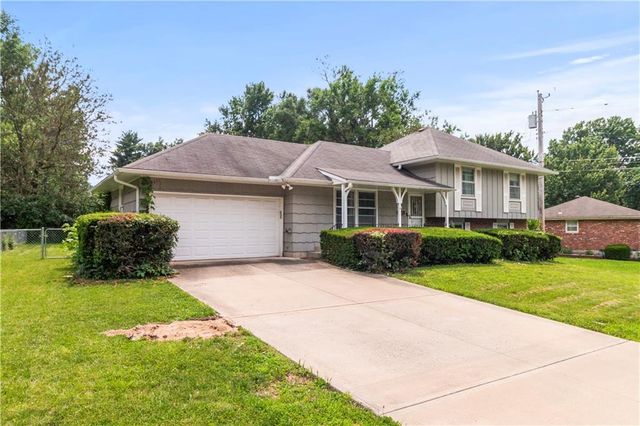 8203 E 105th Street, Kansas City, MO 64134