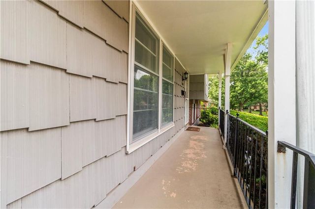 8203 E 105th Street, Kansas City, MO 64134