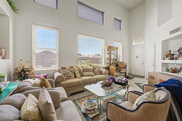 4616 E WINDSONG Drive, Phoenix, AZ 85048