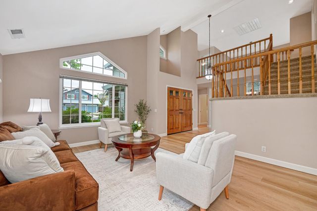 140 Stonington Way, Folsom, CA 95630