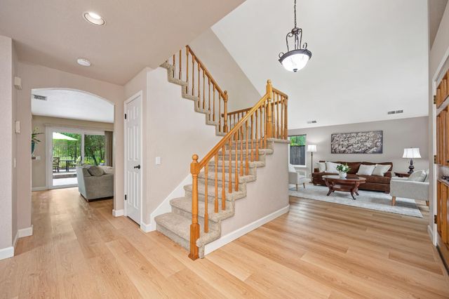 140 Stonington Way, Folsom, CA 95630
