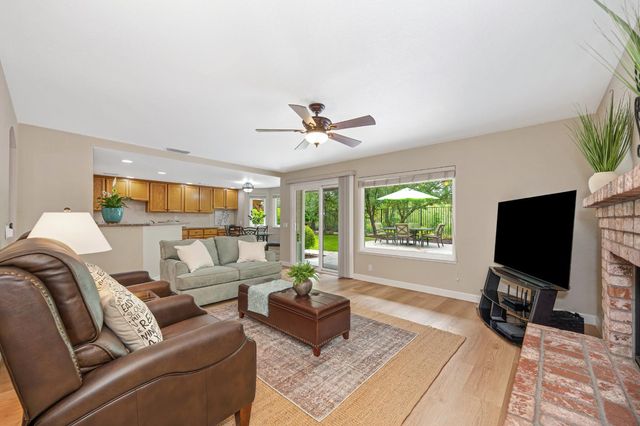 140 Stonington Way, Folsom, CA 95630