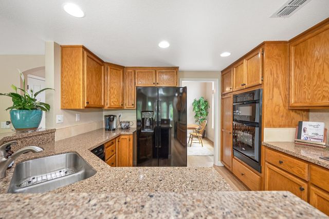 140 Stonington Way, Folsom, CA 95630