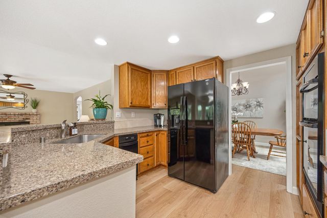 140 Stonington Way, Folsom, CA 95630