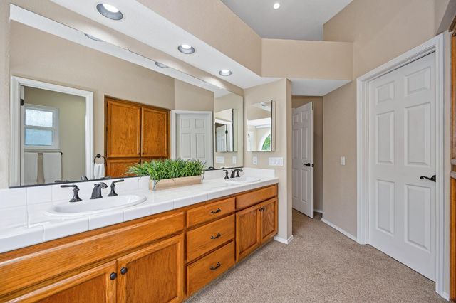 140 Stonington Way, Folsom, CA 95630