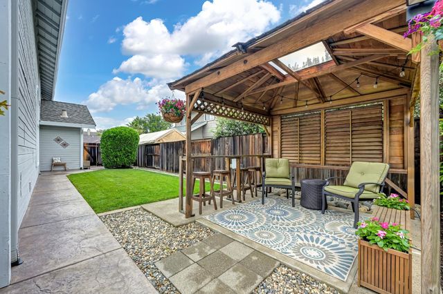140 Stonington Way, Folsom, CA 95630