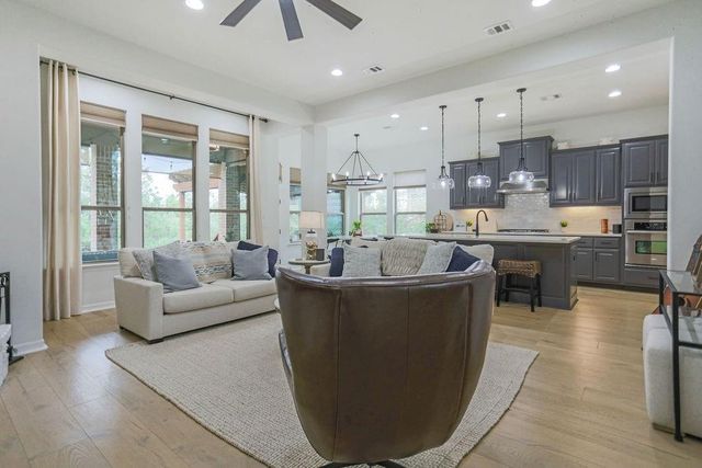 208 Mirafield LN, Austin, TX 78737