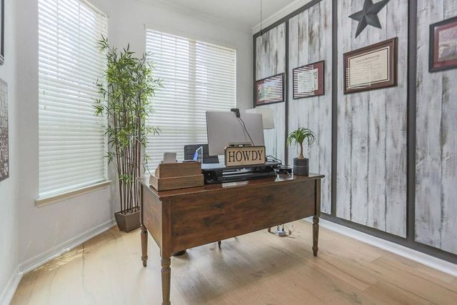 208 Mirafield LN, Austin, TX 78737