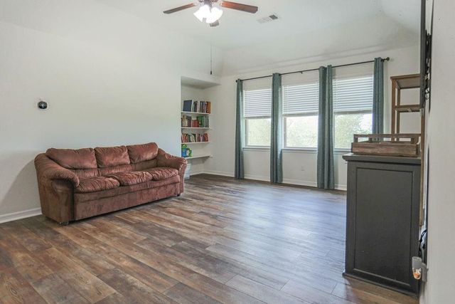 208 Mirafield LN, Austin, TX 78737