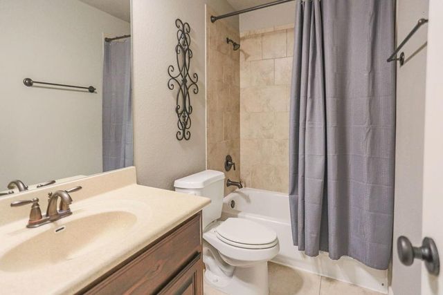 208 Mirafield LN, Austin, TX 78737