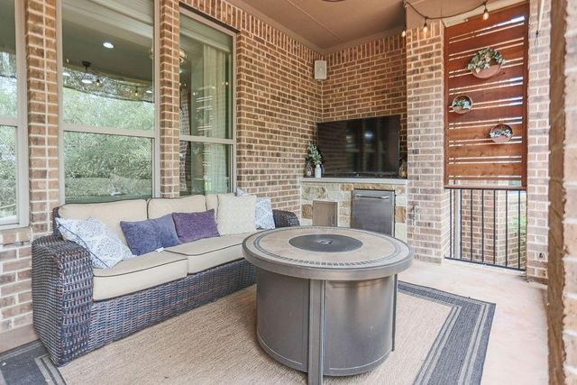 208 Mirafield LN, Austin, TX 78737