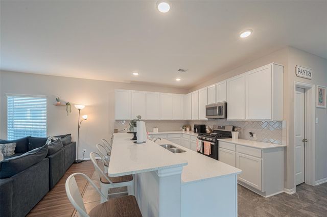 2446 Palisade Crest Drive, Rosharon, TX 77583