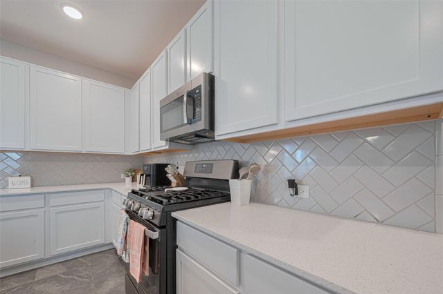 2446 Palisade Crest Drive, Rosharon, TX 77583