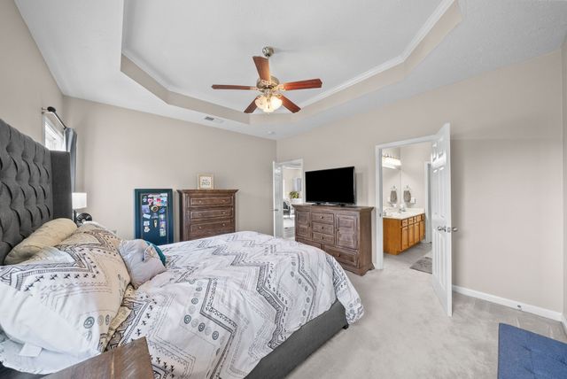 3737 Meadow Ridge Ln, Clarksville, TN 37040
