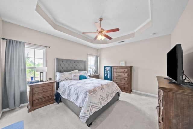 3737 Meadow Ridge Ln, Clarksville, TN 37040