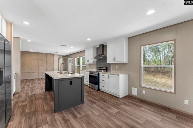 142 Sandy Fox Road, Swansea, SC 29160