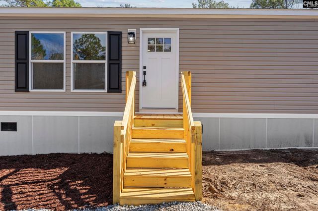 142 Sandy Fox Road, Swansea, SC 29160