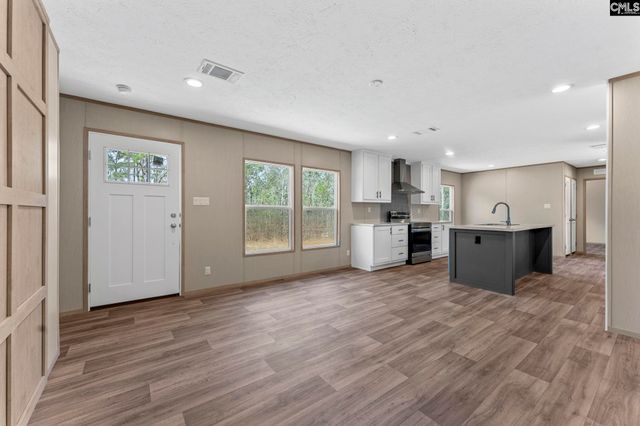 142 Sandy Fox Road, Swansea, SC 29160