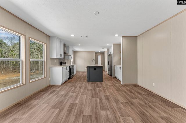 142 Sandy Fox Road, Swansea, SC 29160