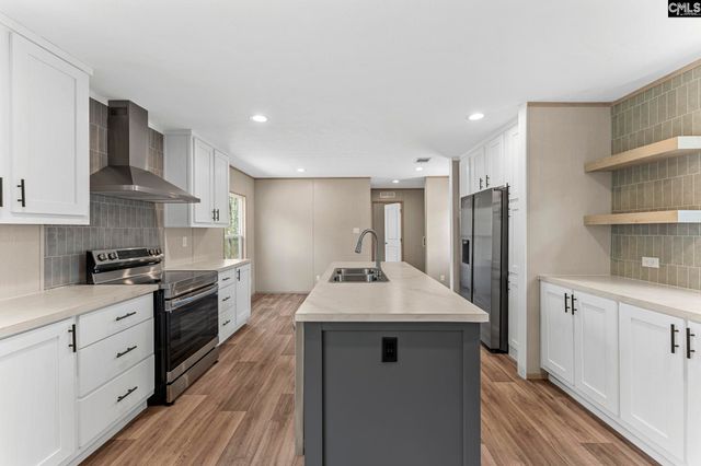 142 Sandy Fox Road, Swansea, SC 29160