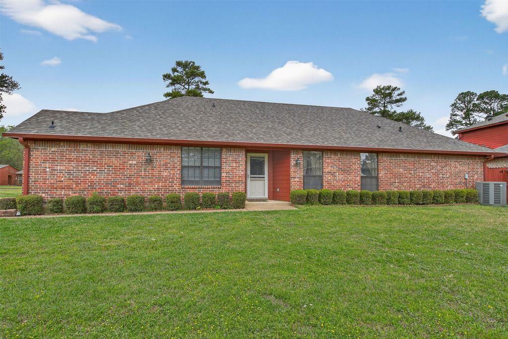 194 Fountain View, Shreveport, LA 71118