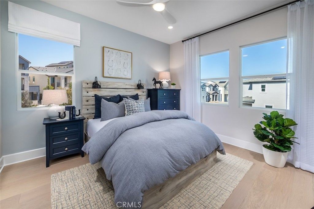 Image 10 of property listing at 205 Briar Moon, Irvine, CA 92618
