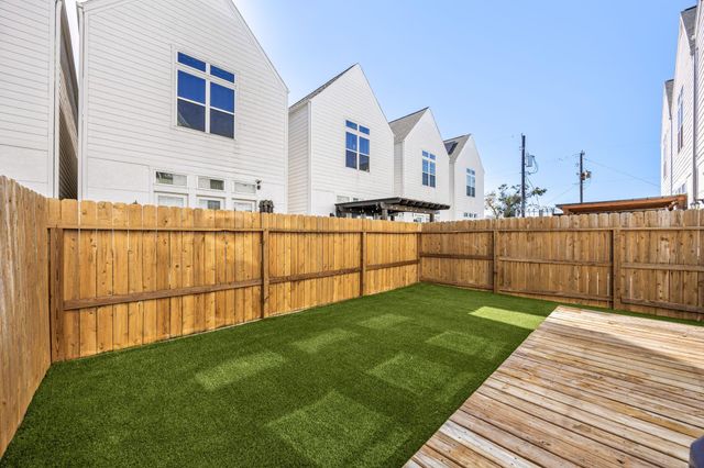 111 Coronado Street, Houston, TX 77009