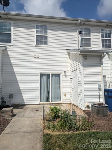 18474 Streamline Court, Cornelius, NC 28031