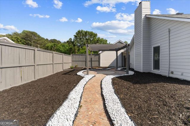 1587 Cronic Town Road, Auburn, GA 30011