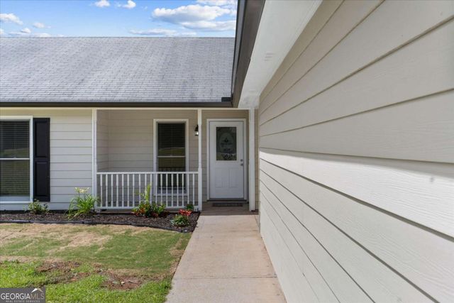 1587 Cronic Town Road, Auburn, GA 30011