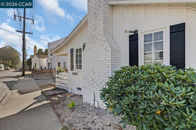 1230 Del Monte Ave, Monterey, CA 93940