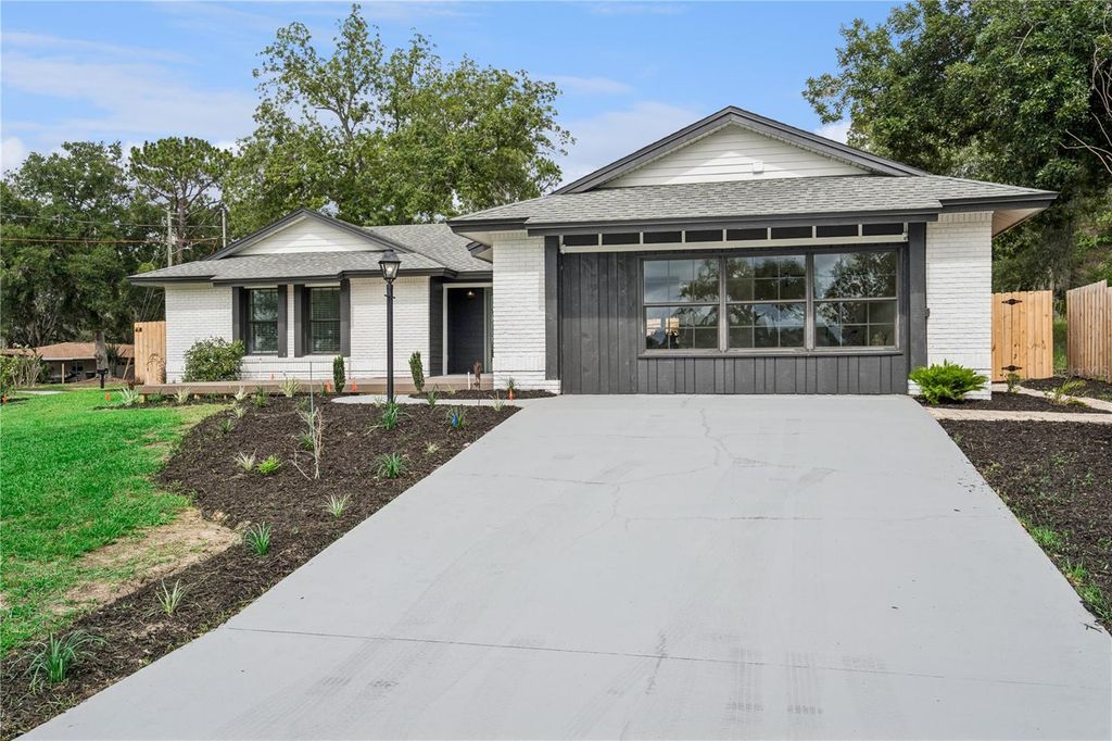1500 WEST AVENUE, Clermont, FL 34711