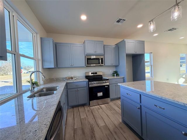 801 W Franklin Street, Shawnee, OK 74804