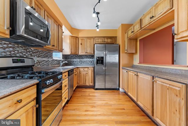 721 ERFORD RD, Camp Hill, PA 17011