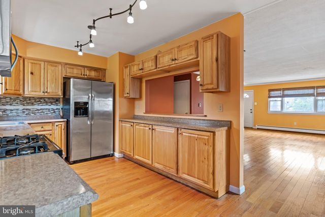 721 ERFORD RD, Camp Hill, PA 17011
