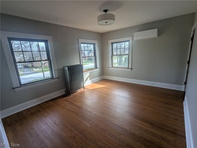 13971 Lake Avenue, Lakewood, OH 44107