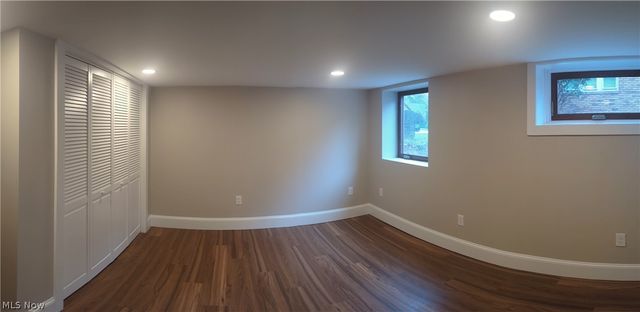 13971 Lake Avenue, Lakewood, OH 44107