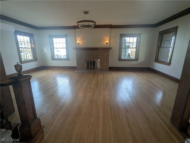 13971 Lake Avenue, Lakewood, OH 44107