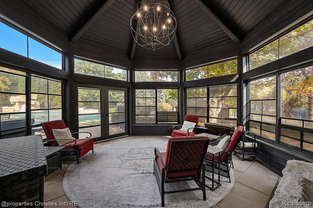 3701 Northwood, West Bloomfield, MI 48324