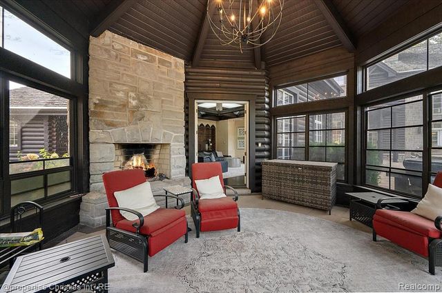 3701 Northwood, West Bloomfield, MI 48324